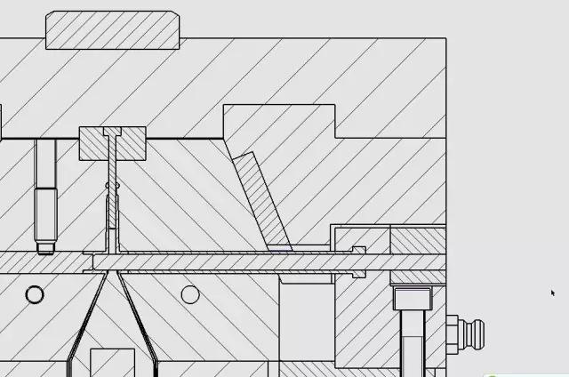 点击进入看图评论 医用滴液器模具设计